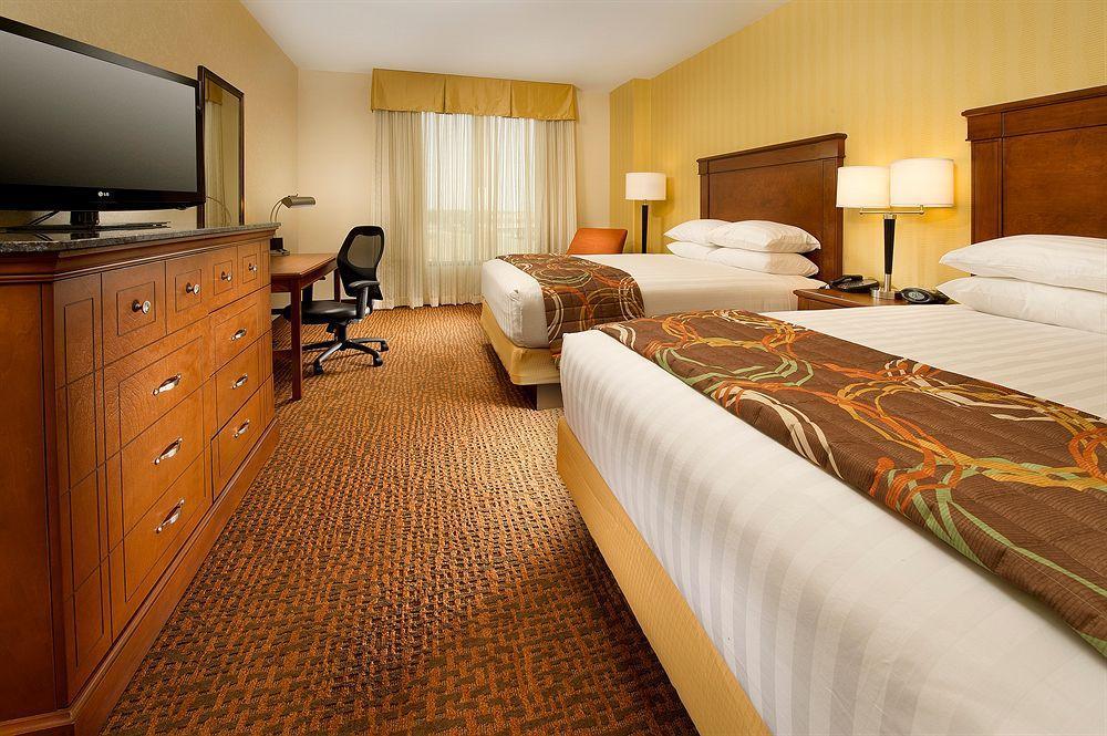 Drury Inn & Suites St. Louis Brentwood Extérieur photo